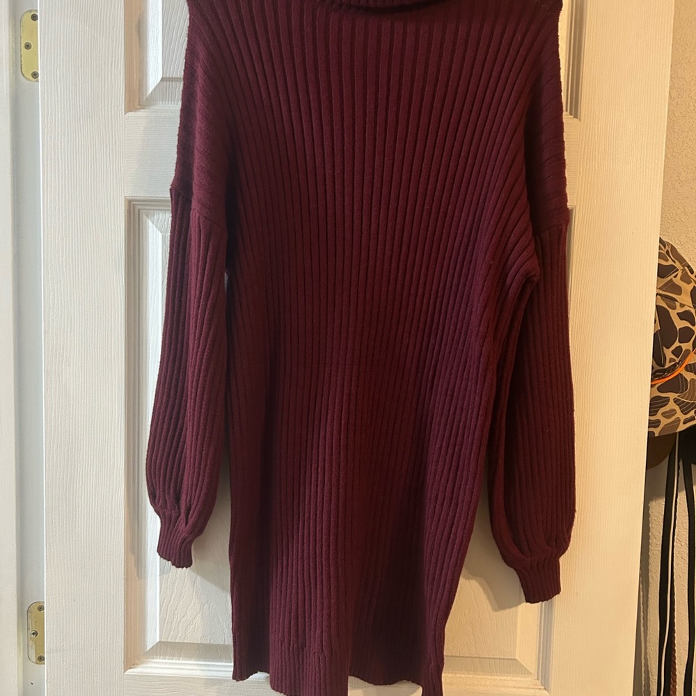 Burgundy Ribbed Turtleneck Sweater